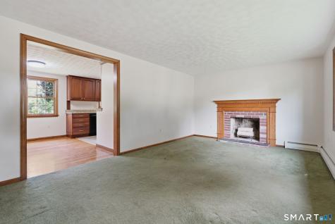17 Bobolink Lane Enfield CT 06082