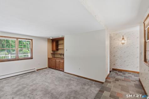 17 Bobolink Lane Enfield CT 06082