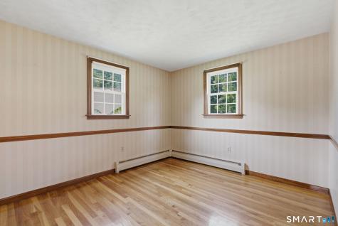 17 Bobolink Lane Enfield CT 06082