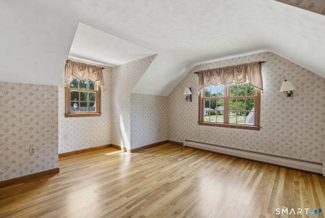 17 Bobolink Lane Enfield CT 06082