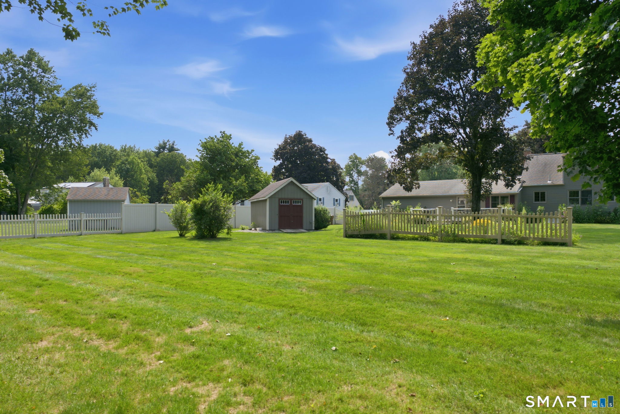 17 Bobolink Lane Enfield CT 06082