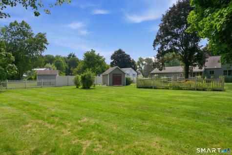 17 Bobolink Lane Enfield CT 06082