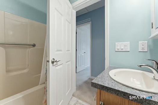 11 Cliff Road Ledyard CT 06339