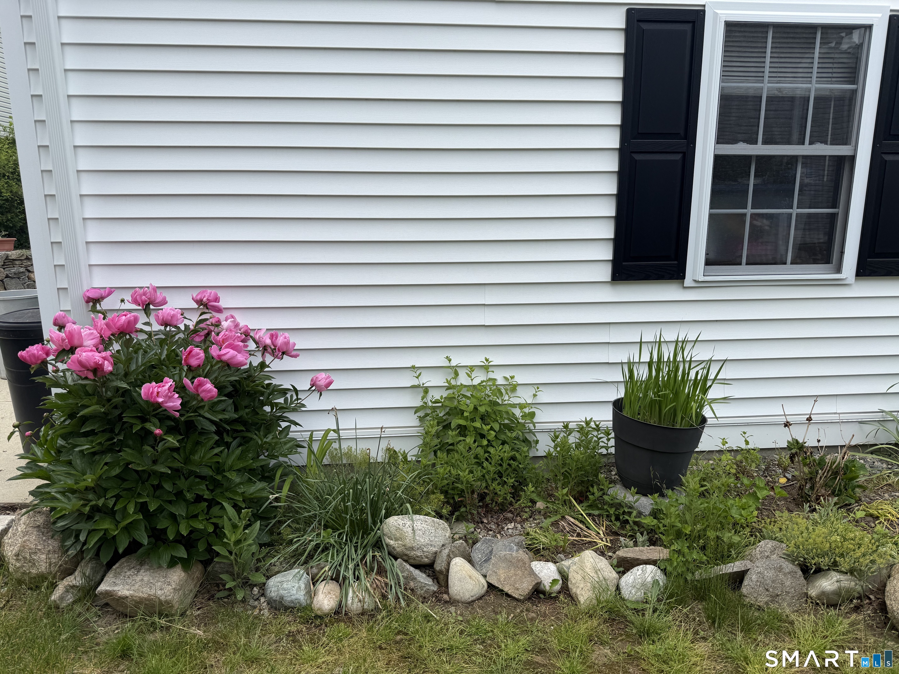 11 Cliff Road Ledyard CT 06339