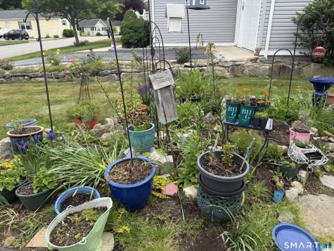 11 Cliff Road Ledyard CT 06339