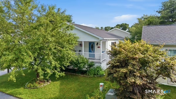 11 Cliff Road Ledyard CT 06339