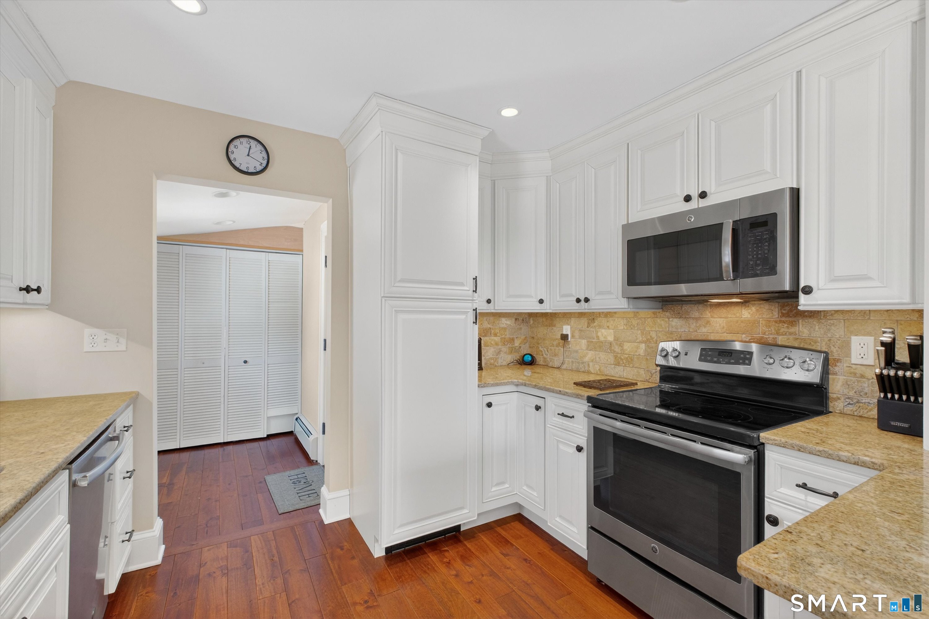 22 Driftway Road Danbury CT 06811