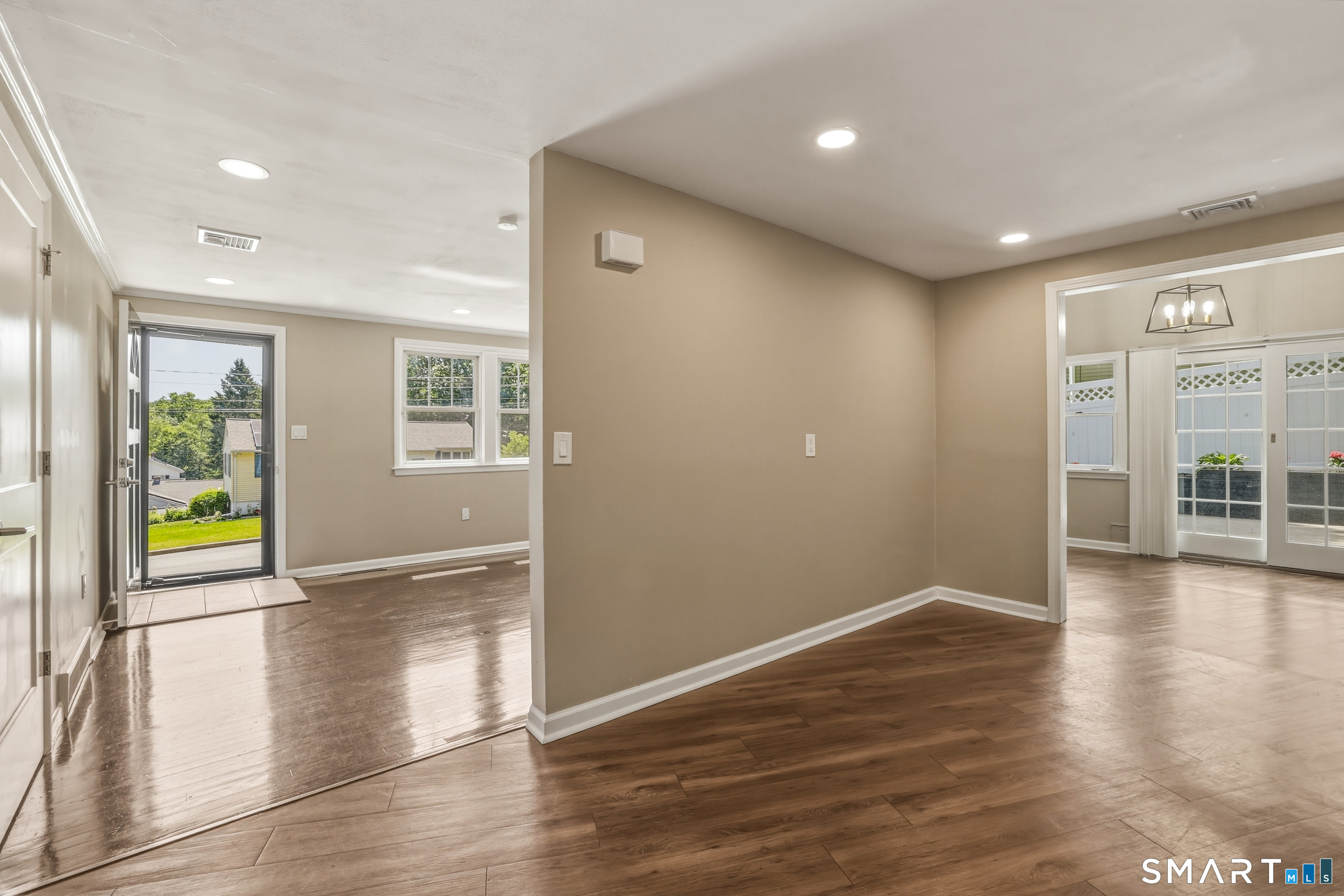 6 Glenford Drive Waterbury CT 06708