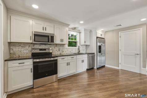 6 Glenford Drive Waterbury CT 06708