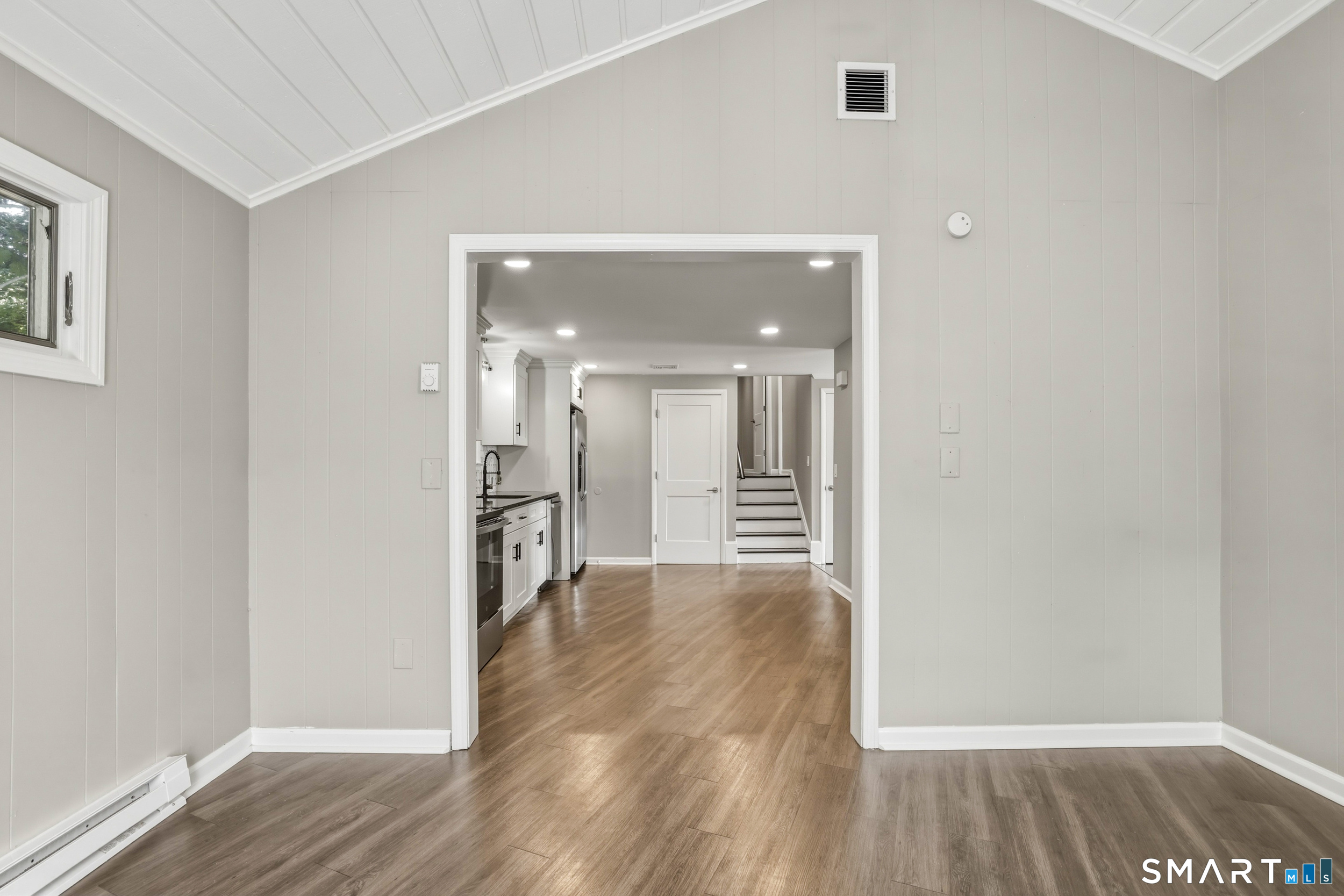 6 Glenford Drive Waterbury CT 06708