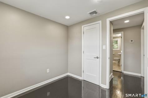 6 Glenford Drive Waterbury CT 06708