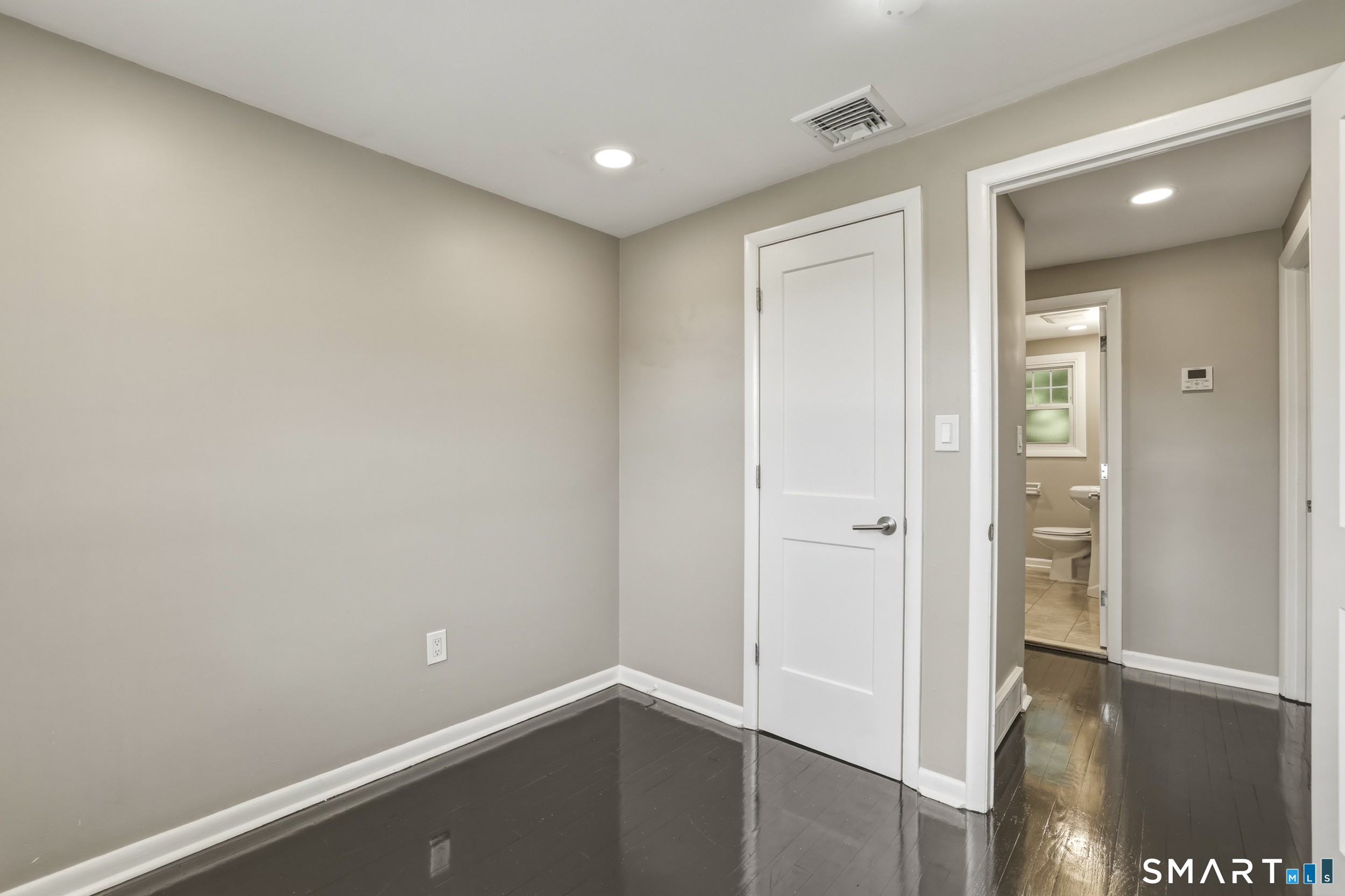 6 Glenford Drive Waterbury CT 06708