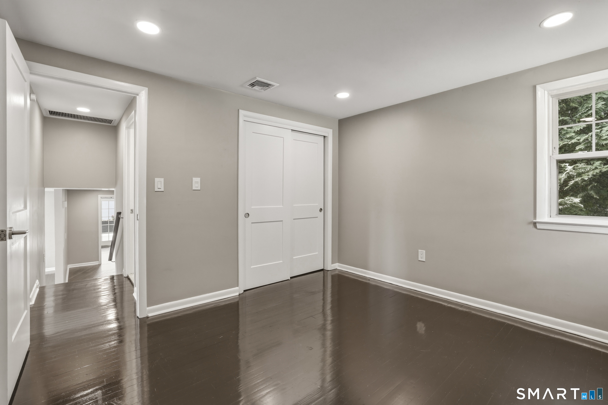 6 Glenford Drive Waterbury CT 06708
