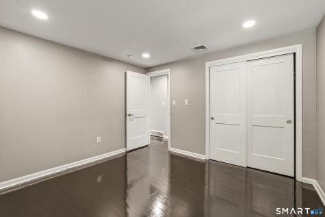 6 Glenford Drive Waterbury CT 06708