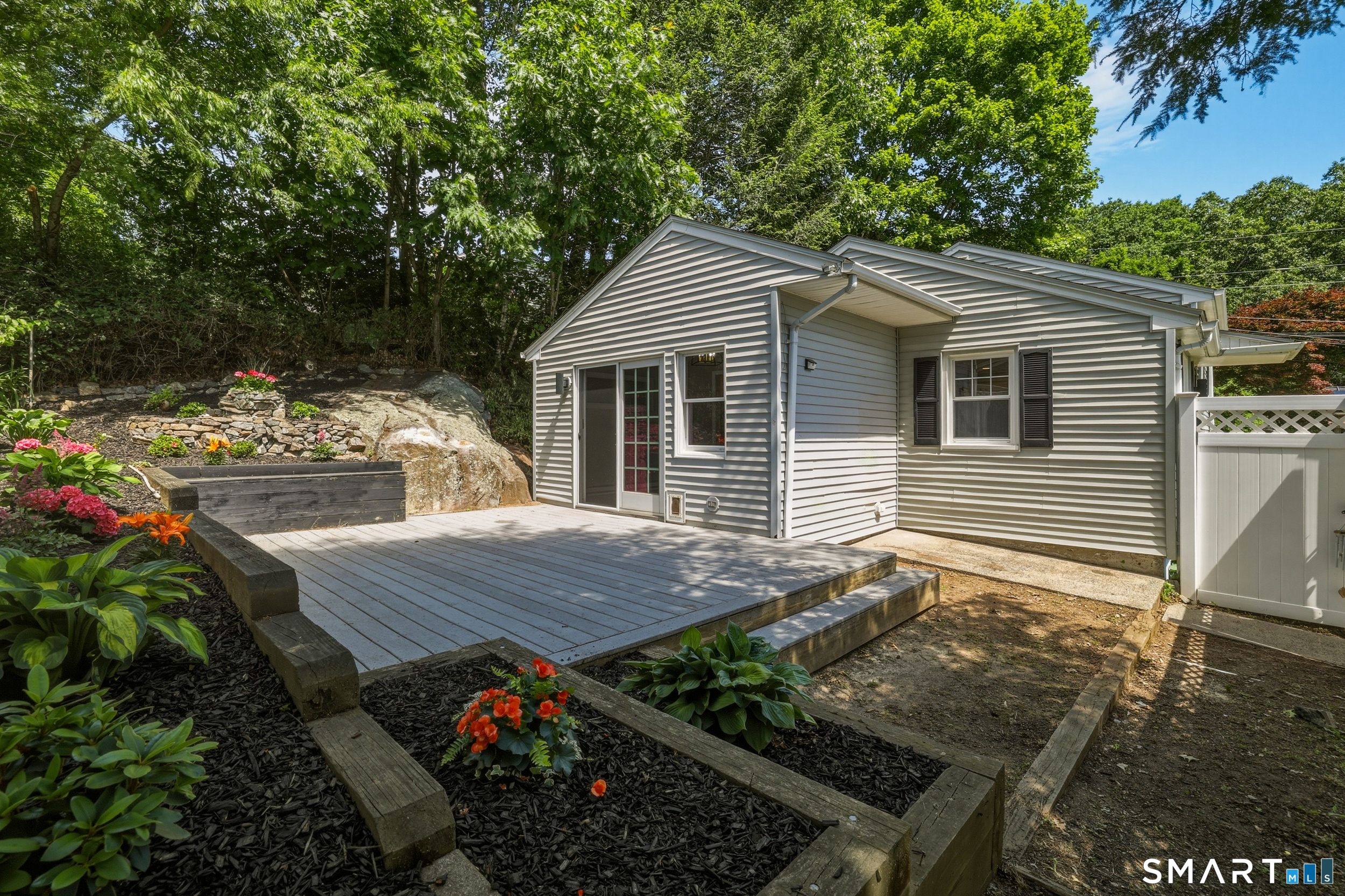 6 Glenford Drive Waterbury CT 06708