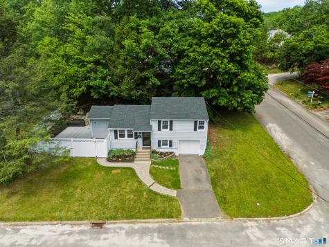 6 Glenford Drive Waterbury CT 06708