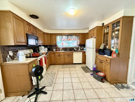 1012 Bunker Hill Avenue Waterbury CT 06708