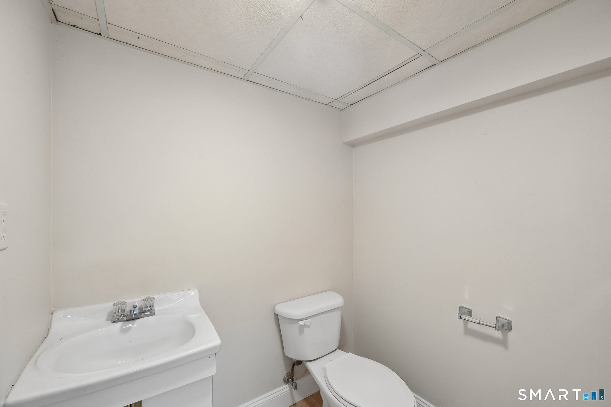 64 Burnwood Drive Bloomfield CT 06002
