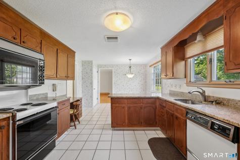 64 Burnwood Drive Bloomfield CT 06002