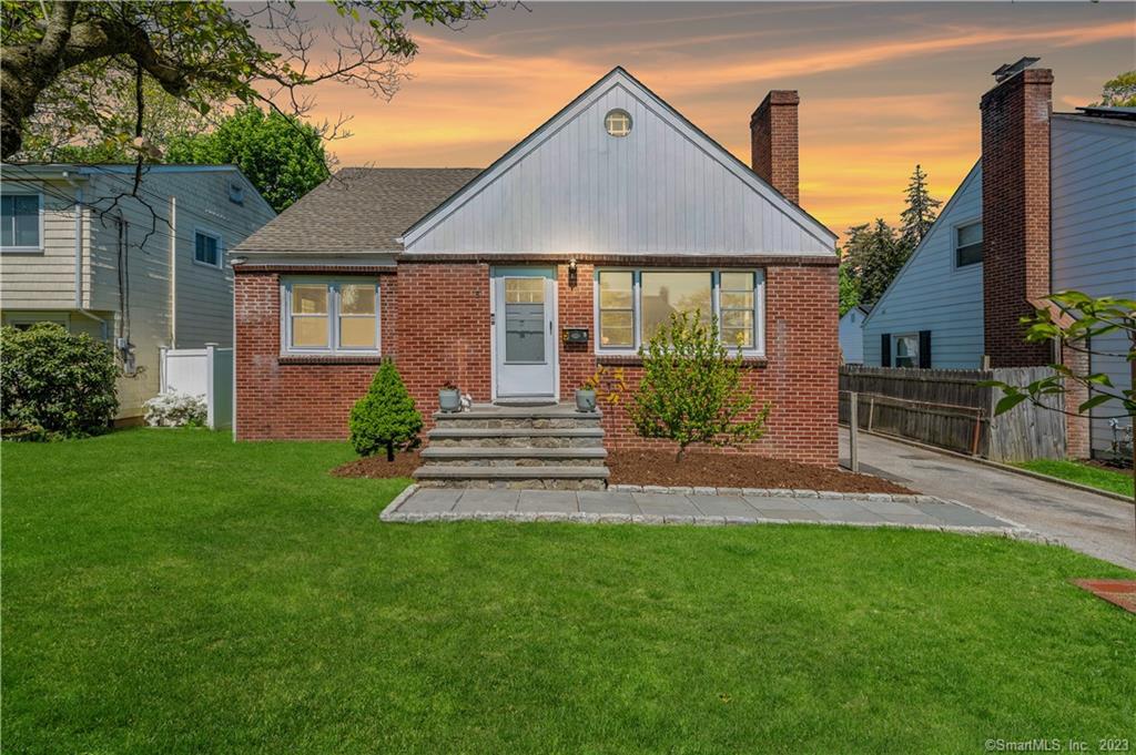 5 Van Buren Circle Stamford CT 06906