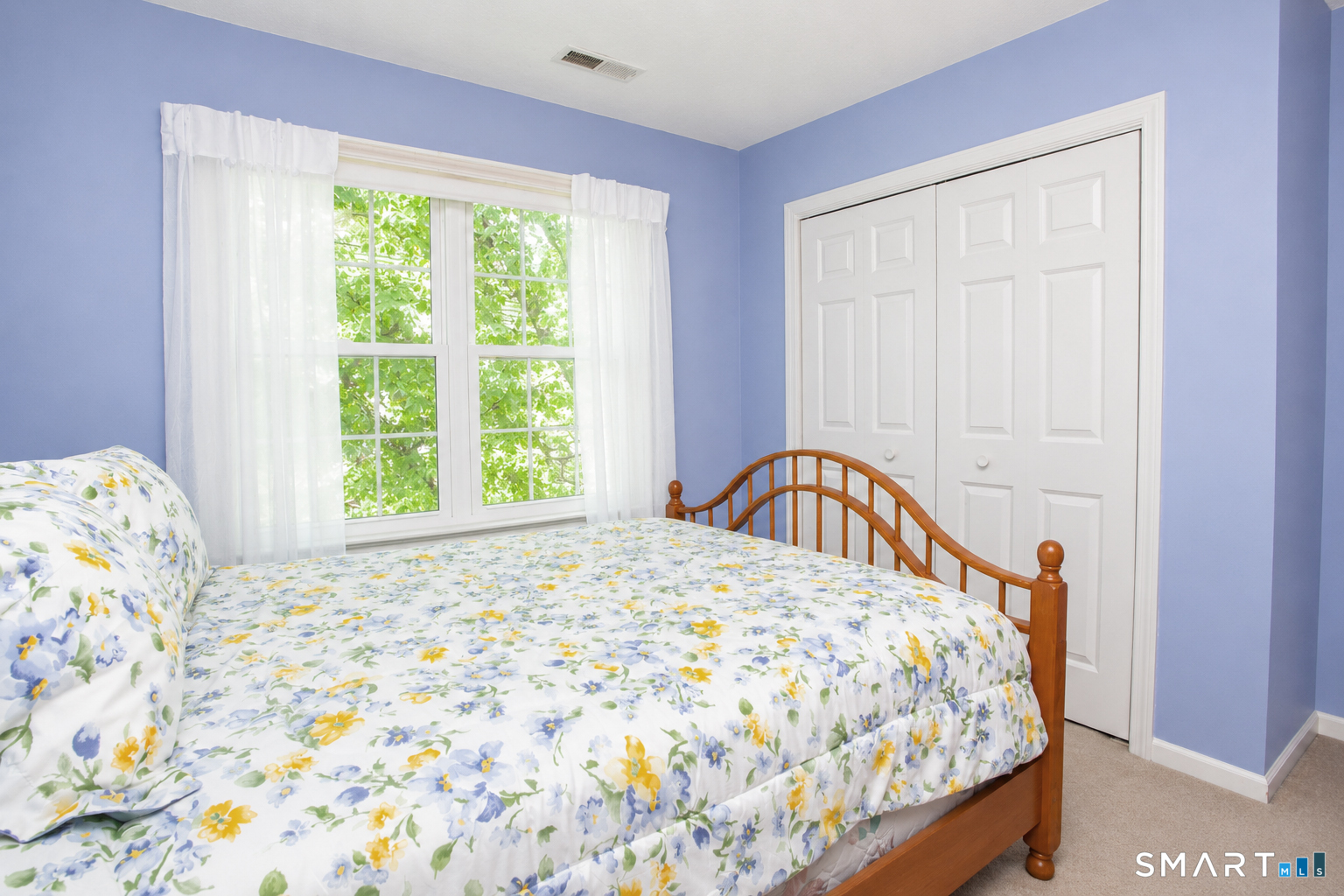 26 Fox Hollow Avon CT 06001