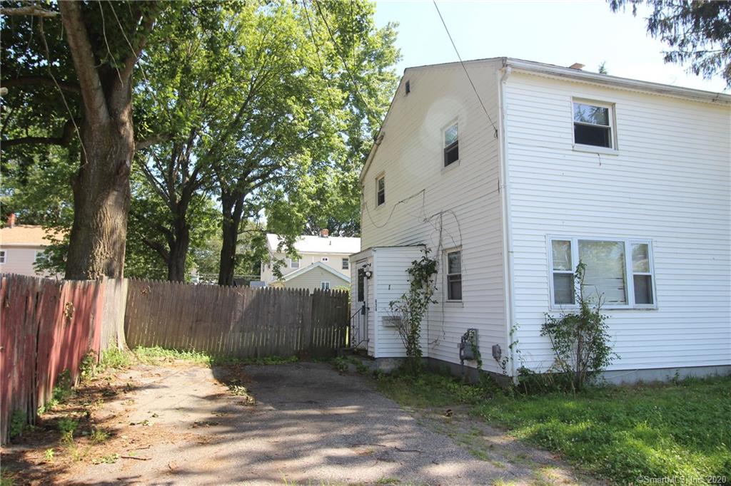 434 Garibaldi Avenue Stratford CT 06615