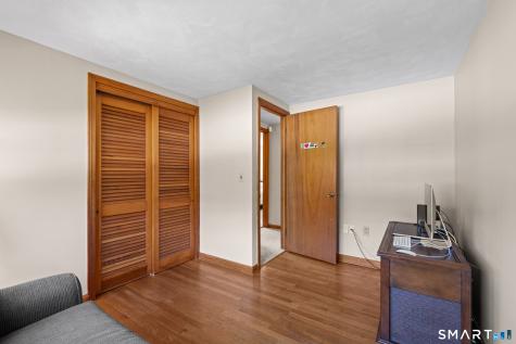 72 Occum Lane Montville CT 06382
