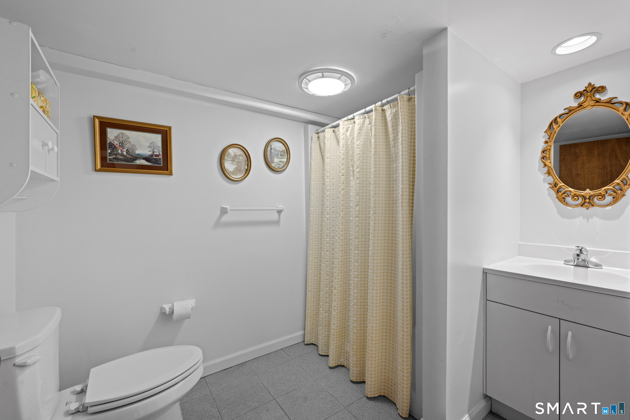 72 Occum Lane Montville CT 06382