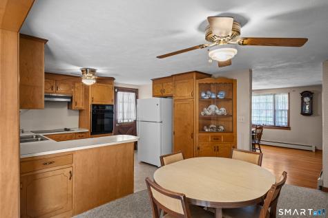 72 Occum Lane Montville CT 06382