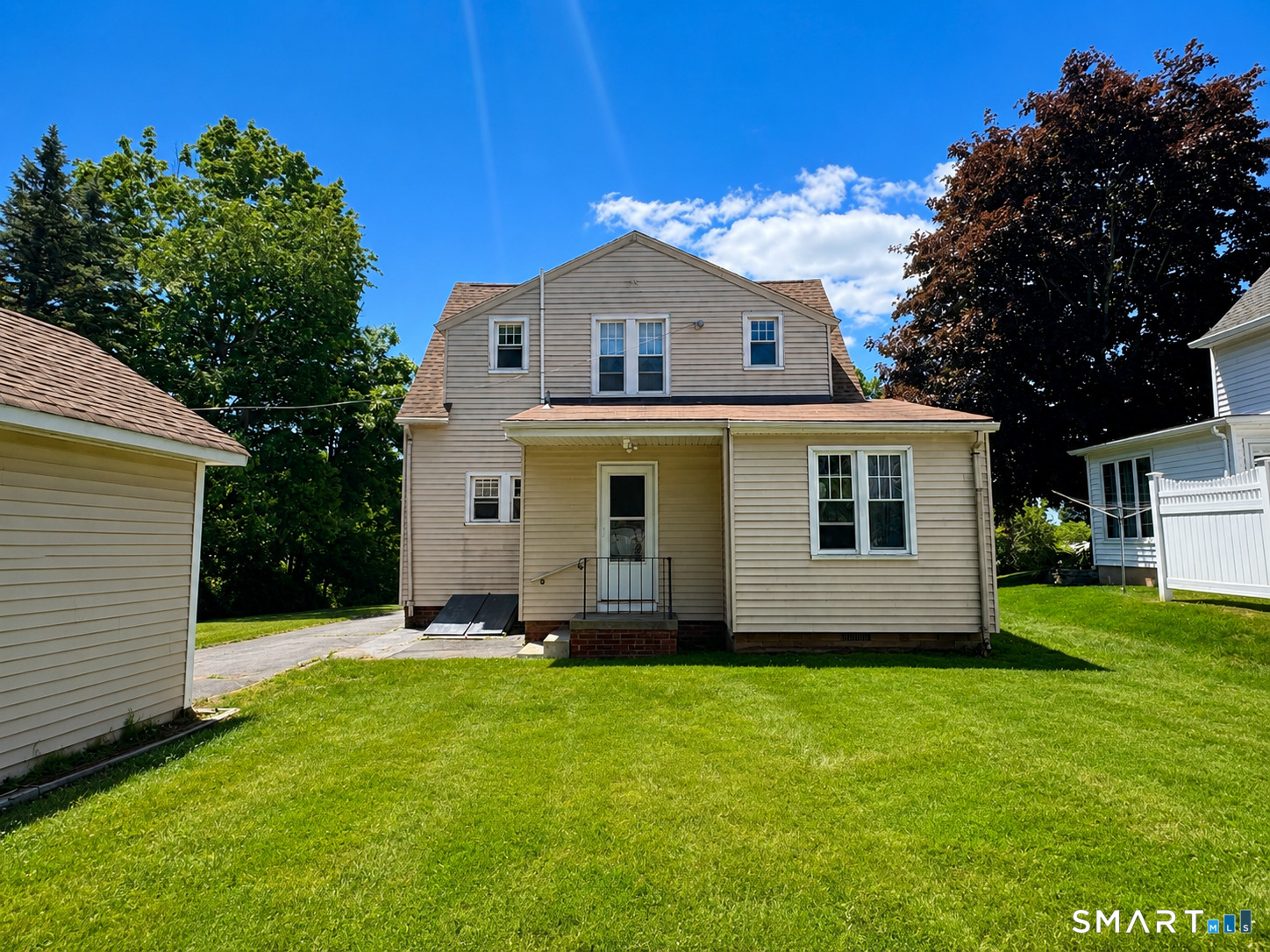 195 Montowese Avenue North Haven CT 06473