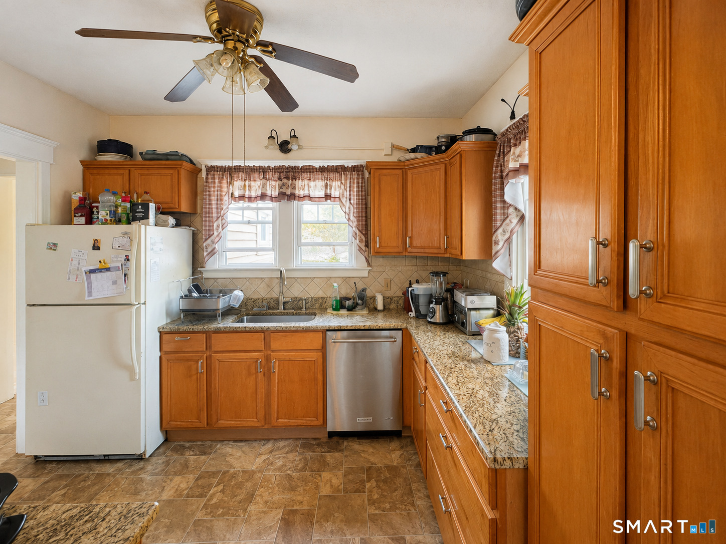 195 Montowese Avenue North Haven CT 06473