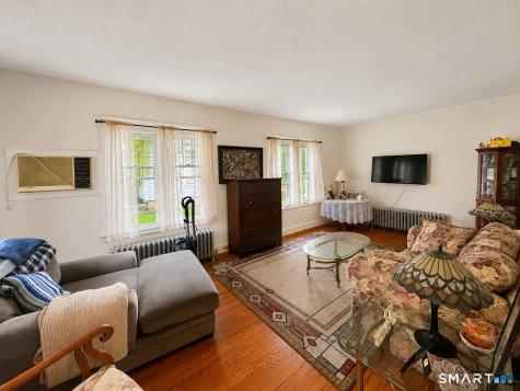 195 Montowese Avenue North Haven CT 06473
