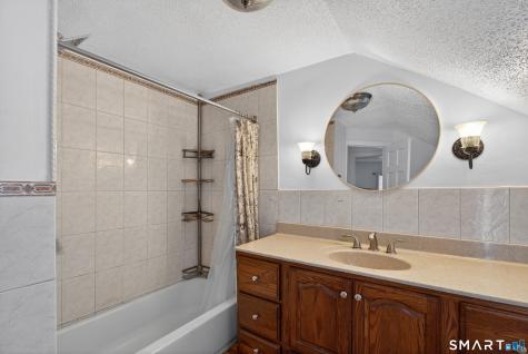 61 Nottingham Terrace Waterbury CT 06704