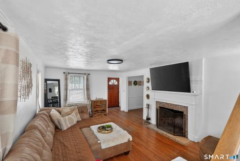 61 Nottingham Terrace Waterbury CT 06704