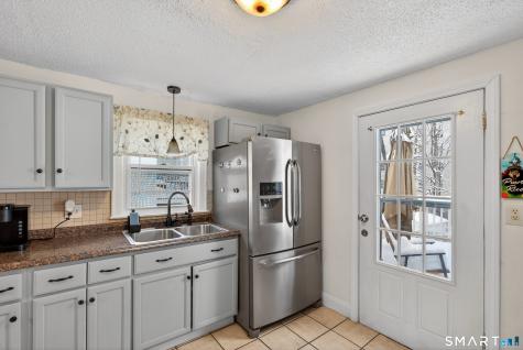 61 Nottingham Terrace Waterbury CT 06704