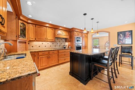 4 Strawberry Road Ellington CT 06029