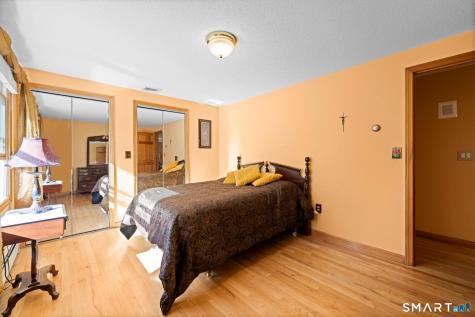 4 Strawberry Road Ellington CT 06029