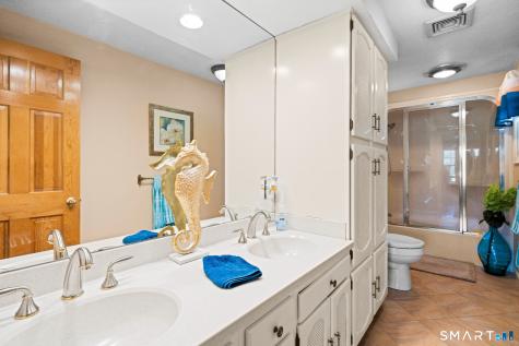 4 Strawberry Road Ellington CT 06029