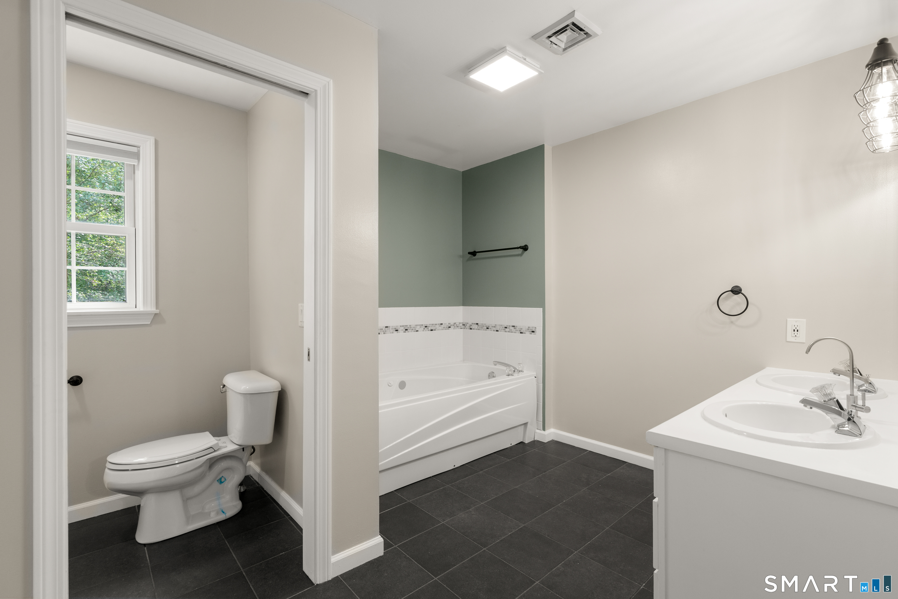 141 Briar Hill Road Groton CT 06340