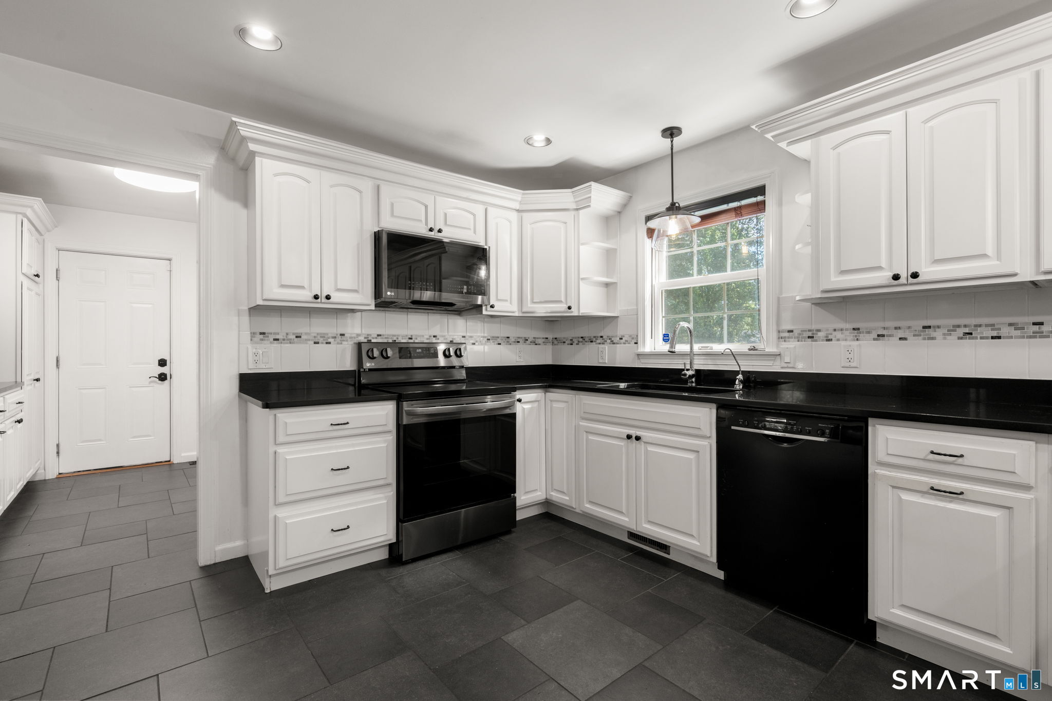 141 Briar Hill Road Groton CT 06340