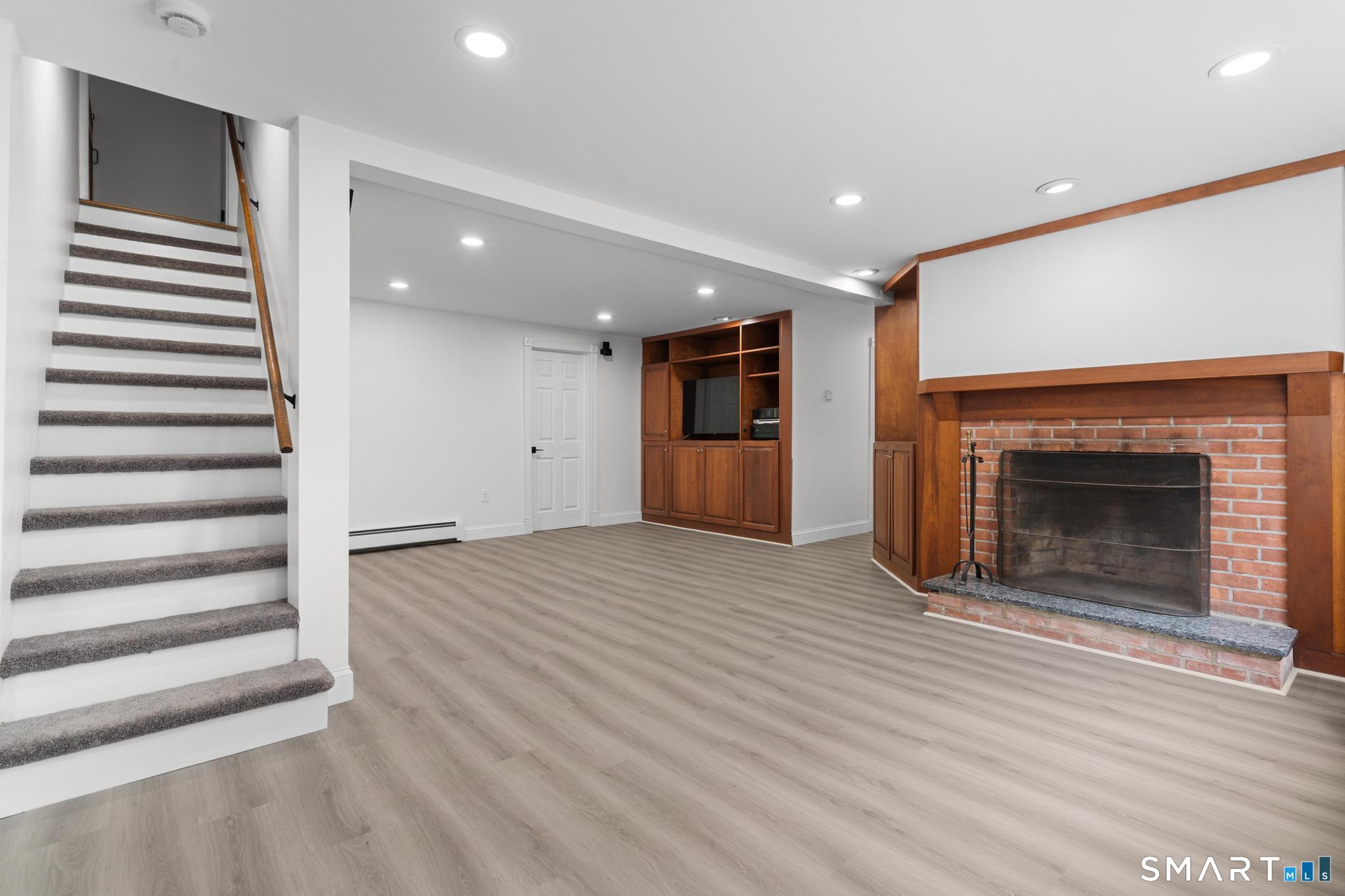 20 Morris Road Woodbridge CT 06525