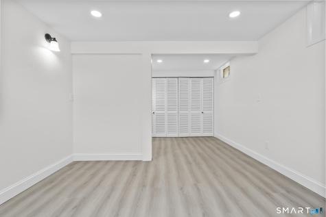 20 Morris Road Woodbridge CT 06525