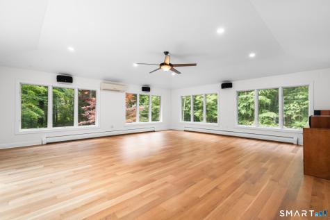 20 Morris Road Woodbridge CT 06525