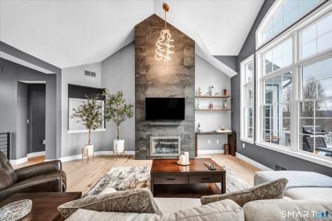 2 Tavistock Cromwell CT 06416