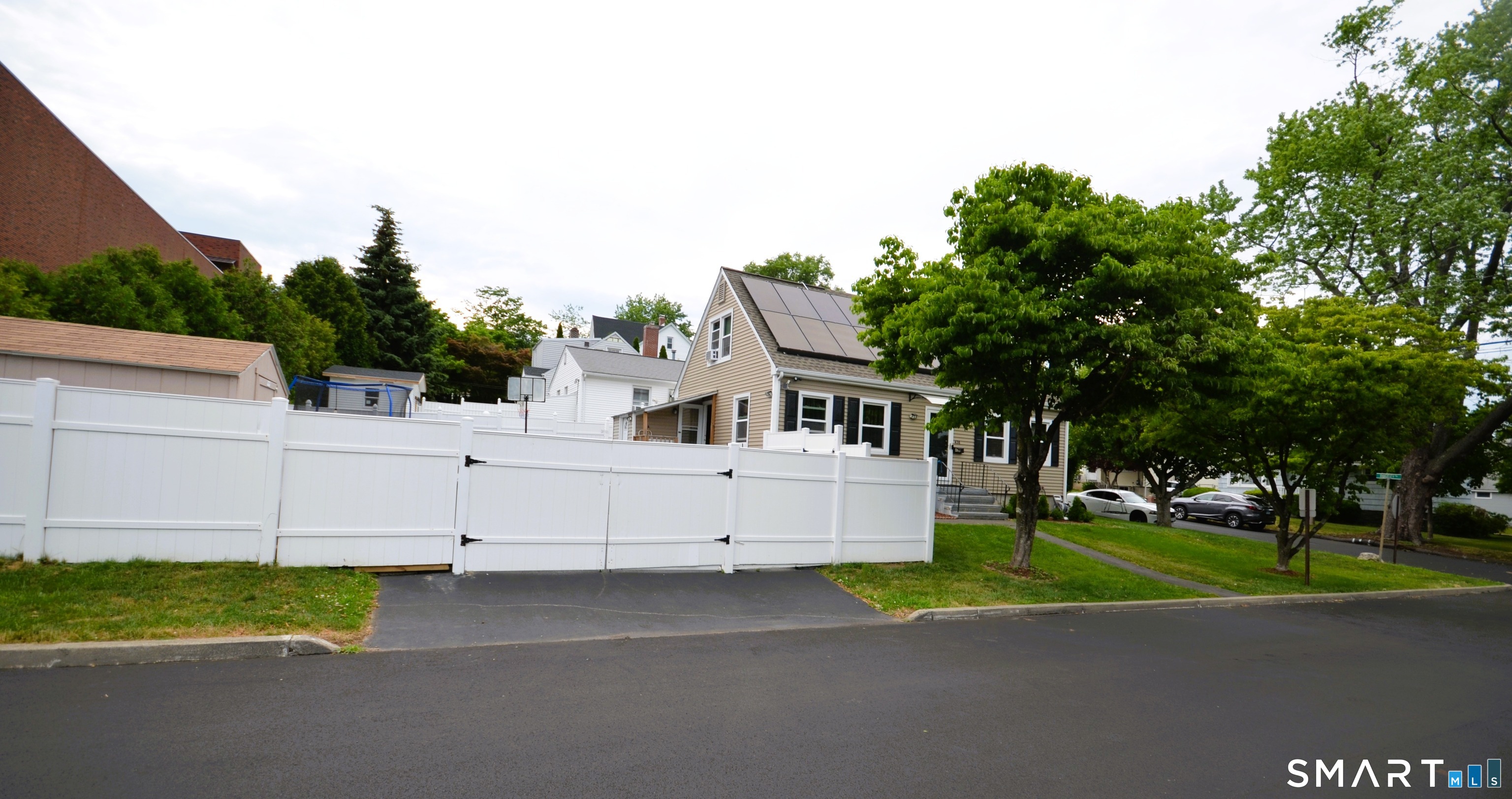 430 Berkeley Road Fairfield CT 06825