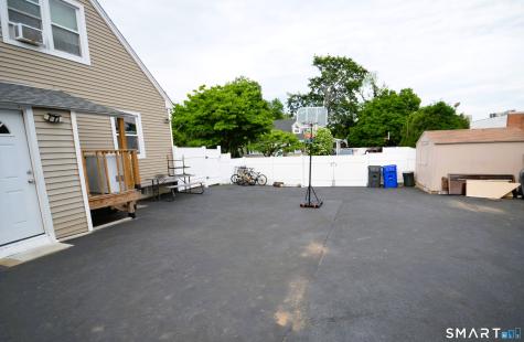 430 Berkeley Road Fairfield CT 06825