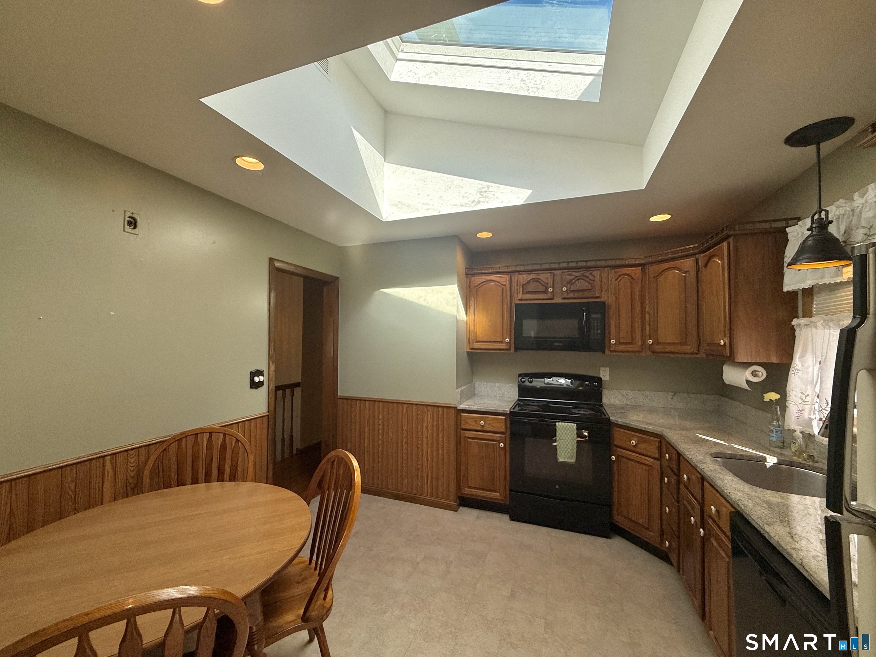 14 Poplar Drive Seymour CT 06483