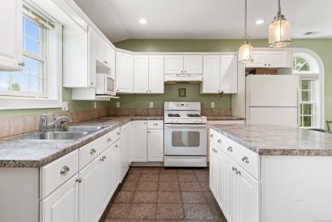 66 Bebbington Road Ashford CT 06278