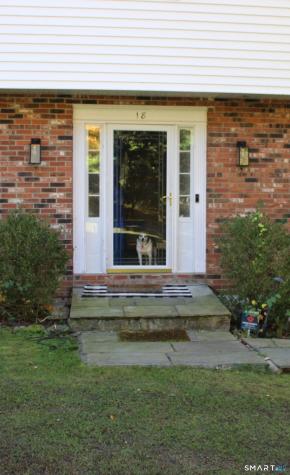 18 Topfield Road Danbury CT 06811