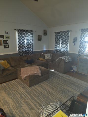 18 Topfield Road Danbury CT 06811